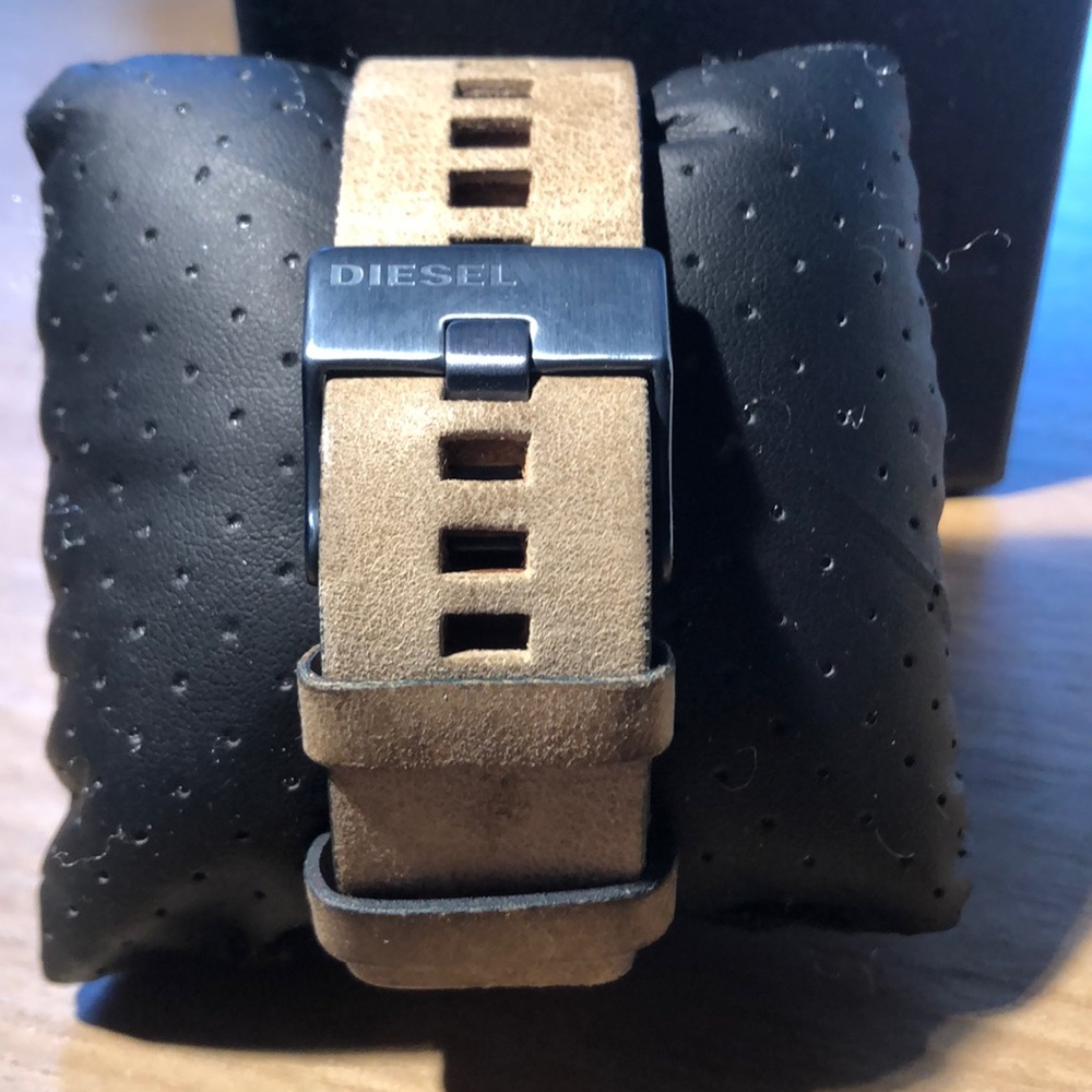 Diesel Watch - Picture 3 of 3
